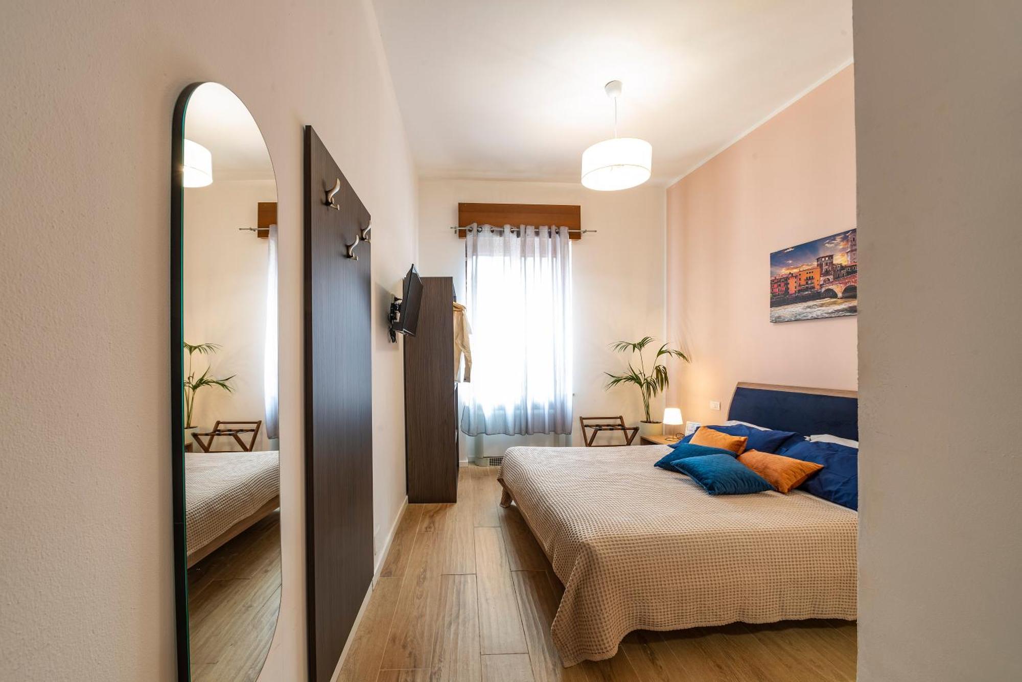 Italianflat - Rentroom Old Town - 200Mt To Arena เวโรนา ภายนอก รูปภาพ