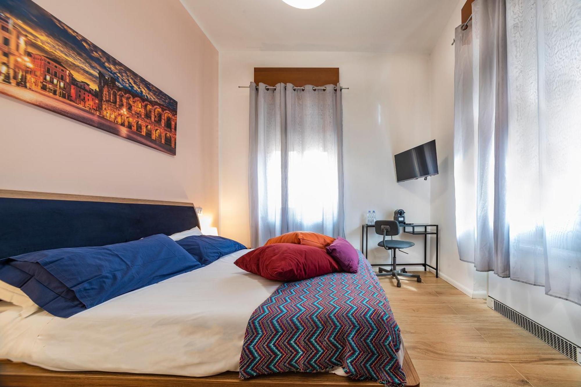 Italianflat - Rentroom Old Town - 200Mt To Arena เวโรนา ภายนอก รูปภาพ